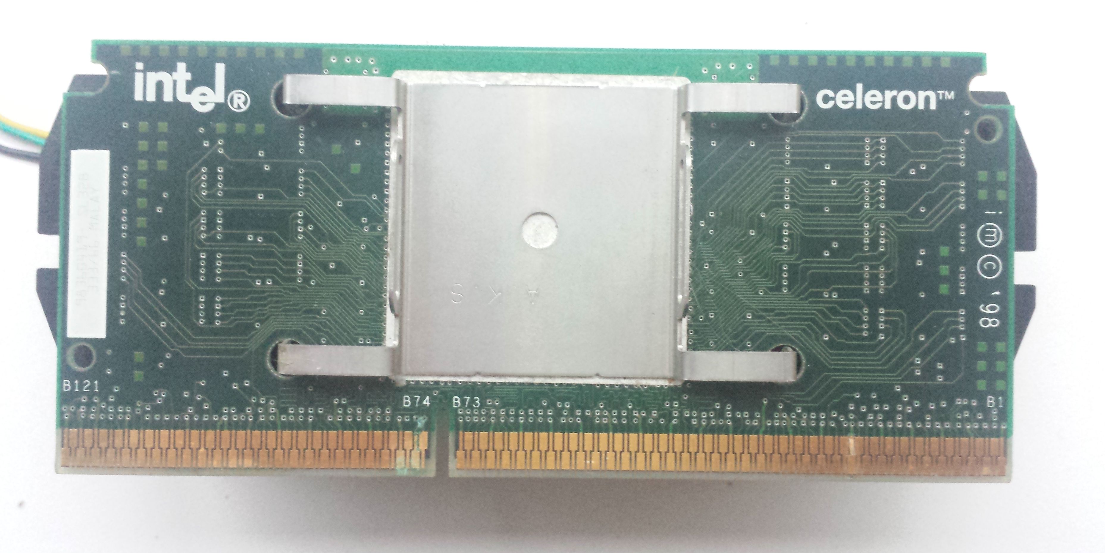 Intel Celeron 333 MHz SL32B-01 voorkant